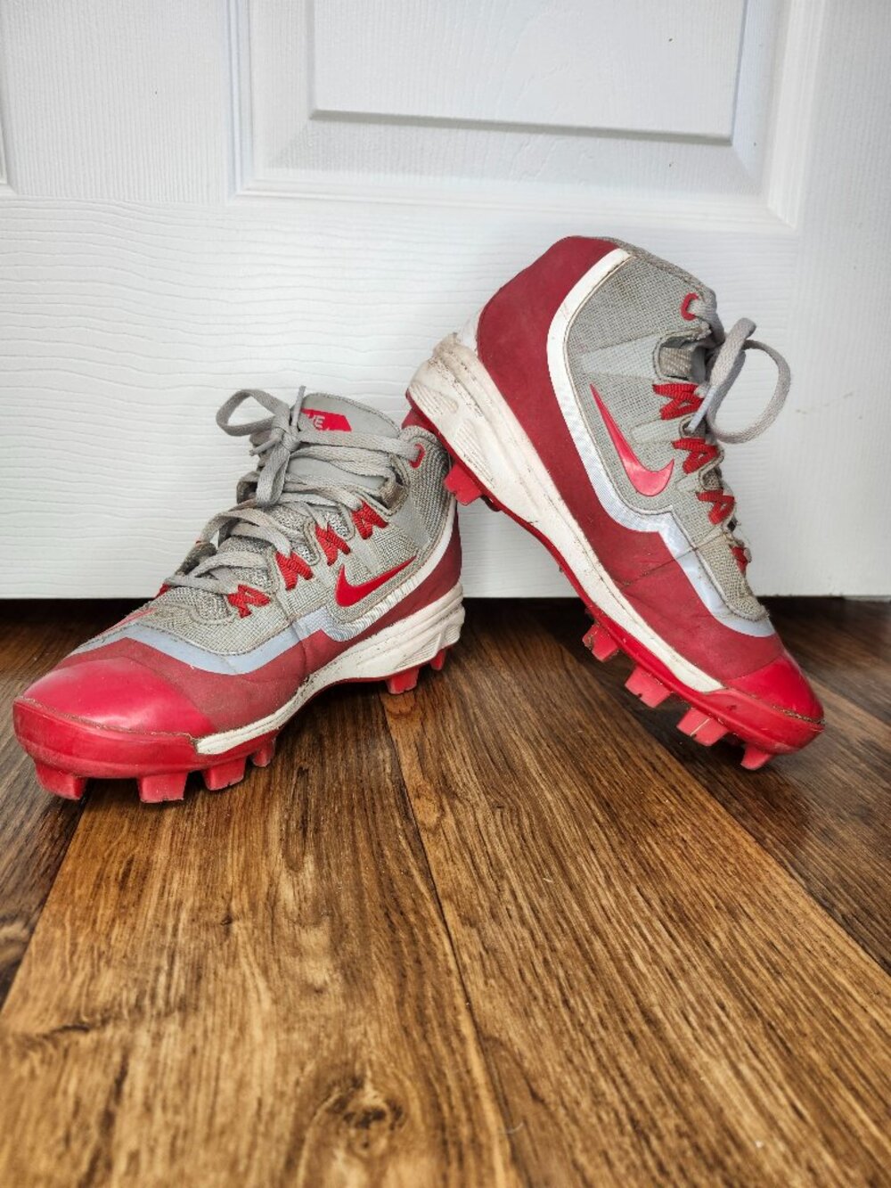 Nike Red and Gray Cleats Sportswear Summer Sports Size 2.5